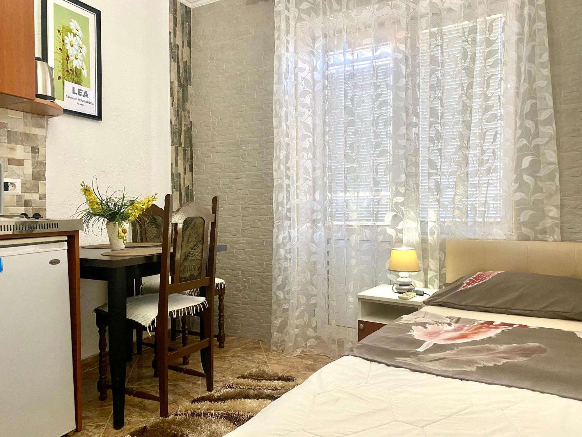 Apartments Zuto Ulcinj Exterior photo