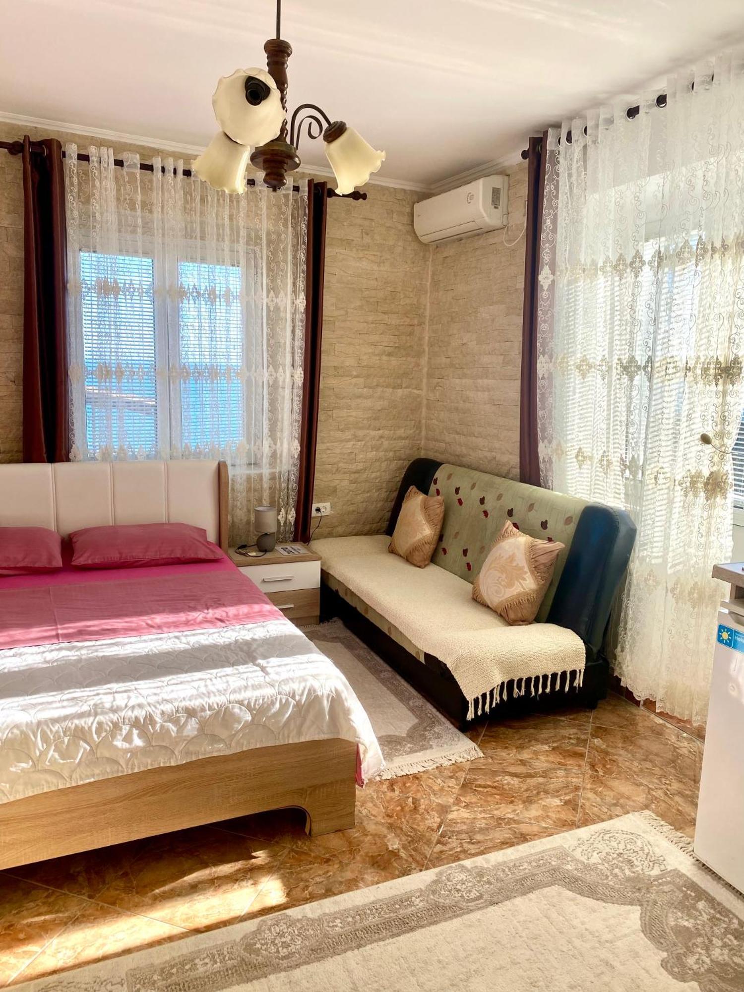 Apartments Zuto Ulcinj Exterior photo